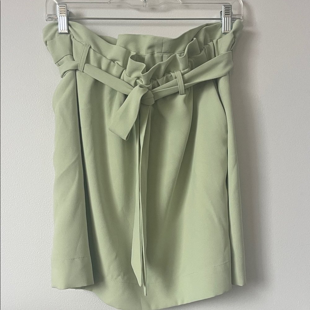 Express Sage Green Tie-Waist Skirt 🌸🌺🌹🌻🌿